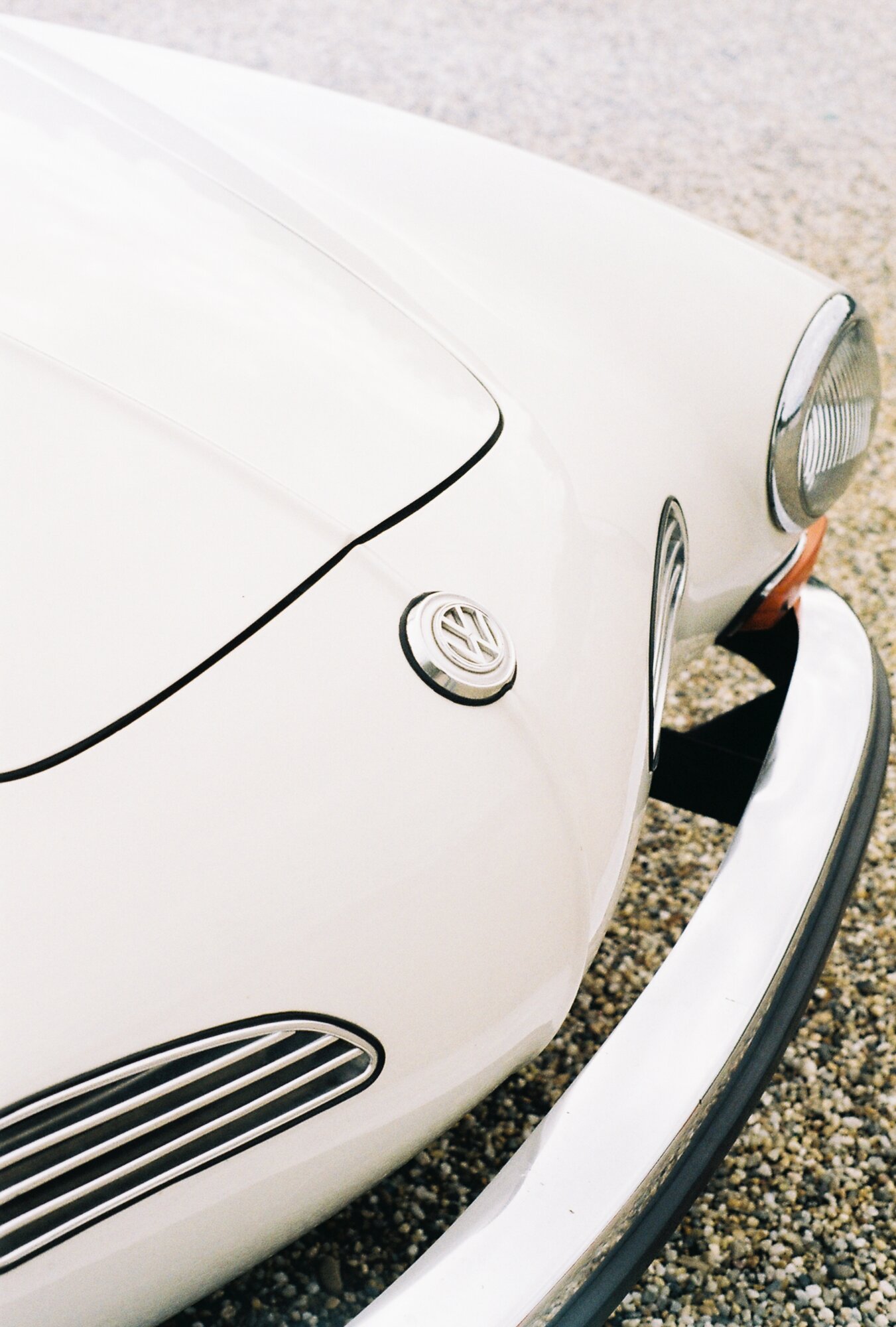 • Retro car •